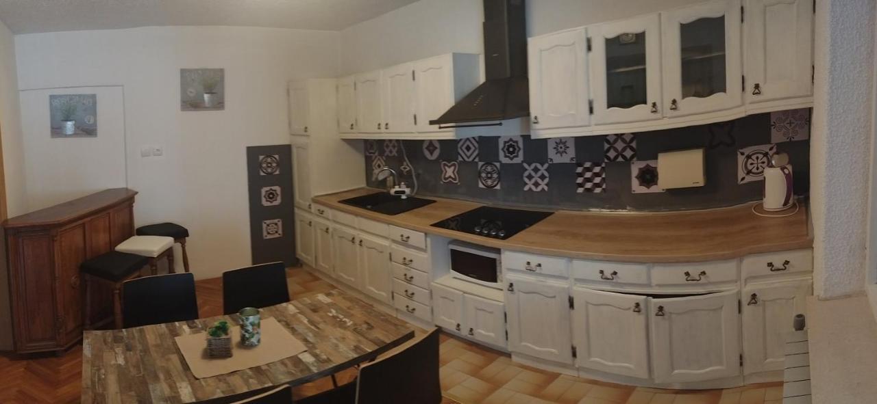 Apartments Vita Novi Vinodolski Eksteriør billede