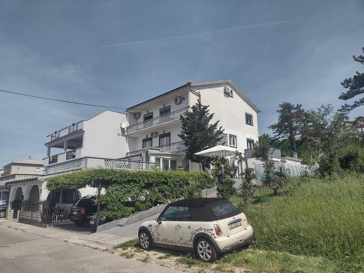 Apartments Vita Novi Vinodolski Eksteriør billede
