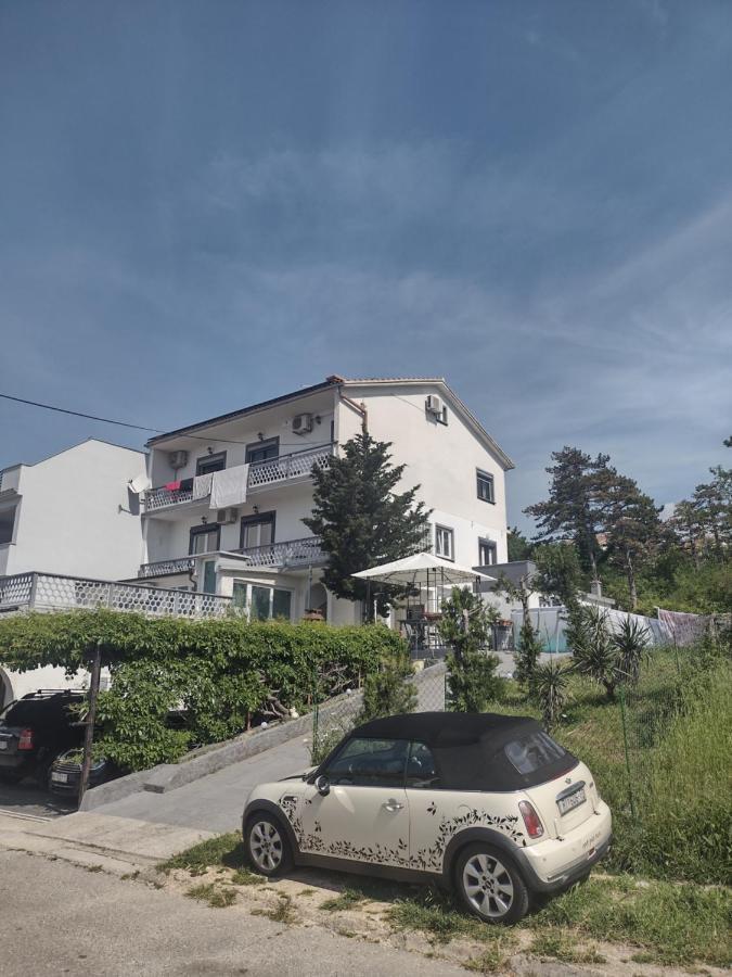 Apartments Vita Novi Vinodolski Eksteriør billede