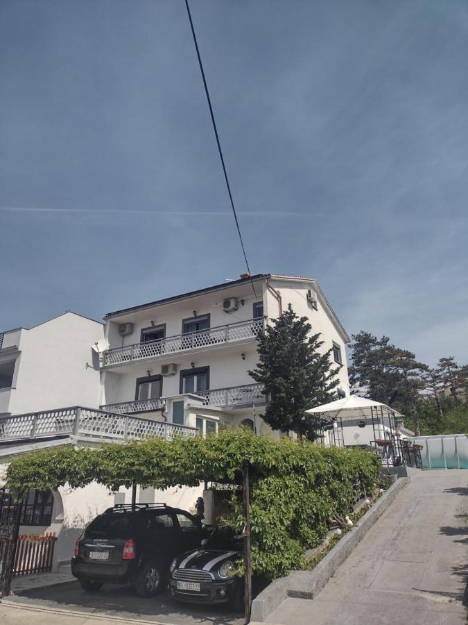 Apartments Vita Novi Vinodolski Eksteriør billede