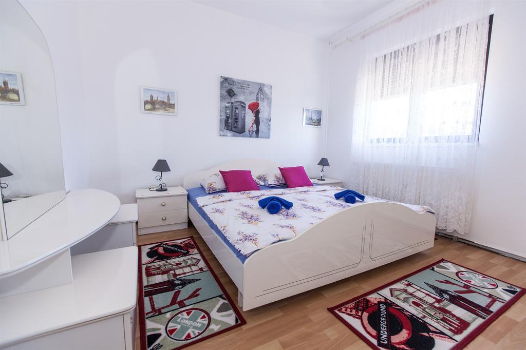 Apartments Vita Novi Vinodolski Værelse billede